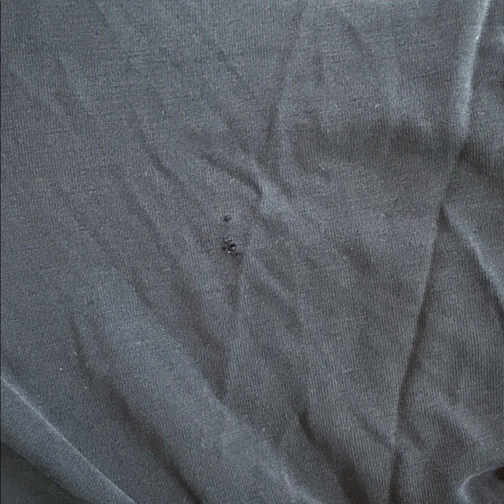 Lavender Field black v-neck, tie front hi-low tee - Picture 5 of 6